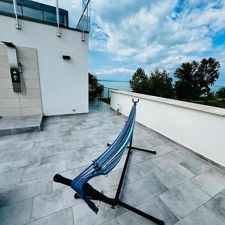 Balaton Bliss Lakeside Apartment Siofok Exterior photo