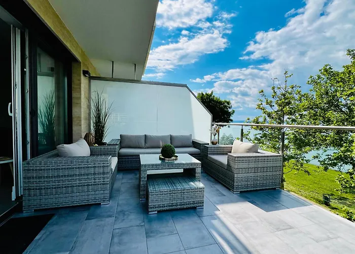 Balaton Bliss Lakeside Apartment